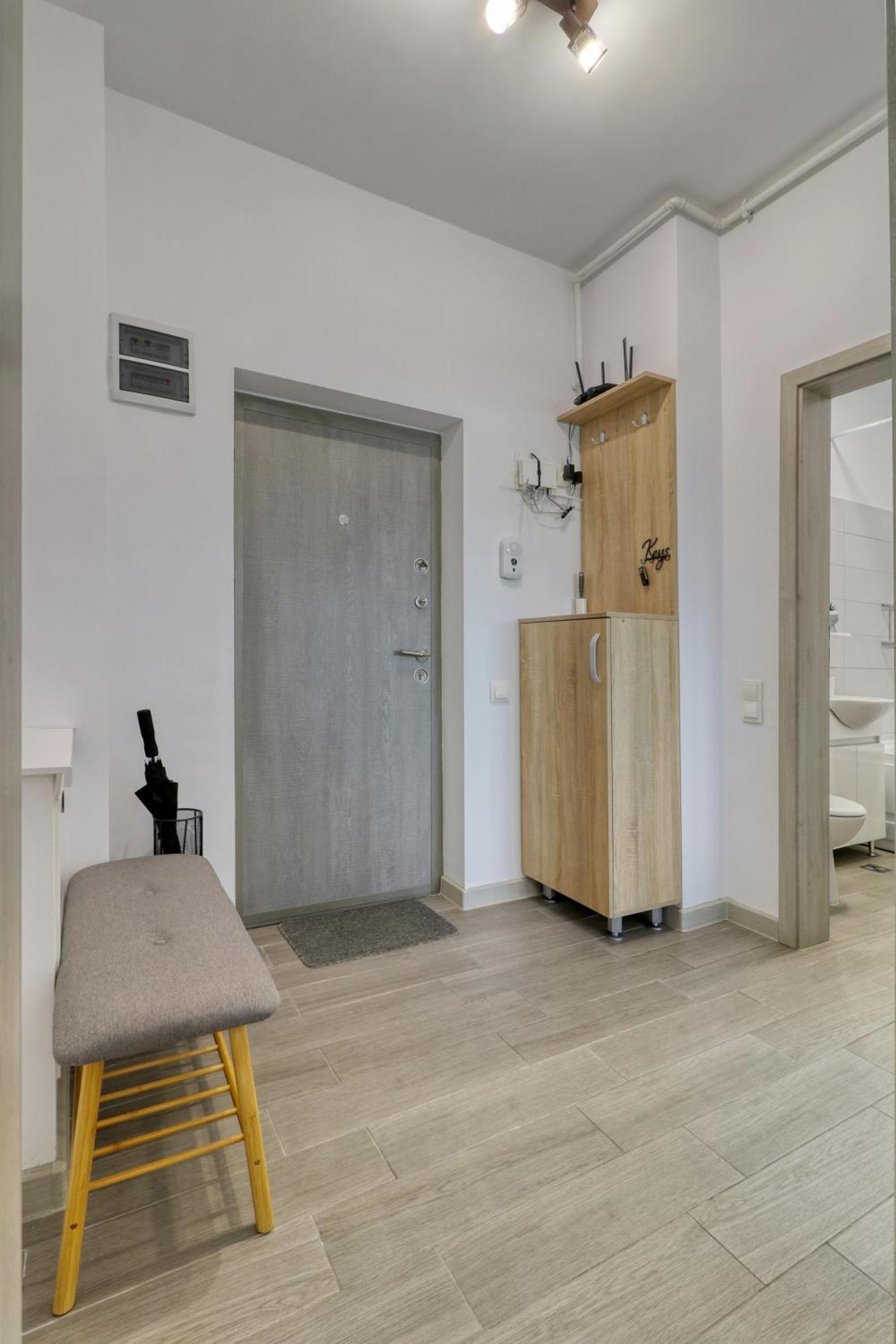 Homie Gray - Private Parking - Self Check-in * Bucarest