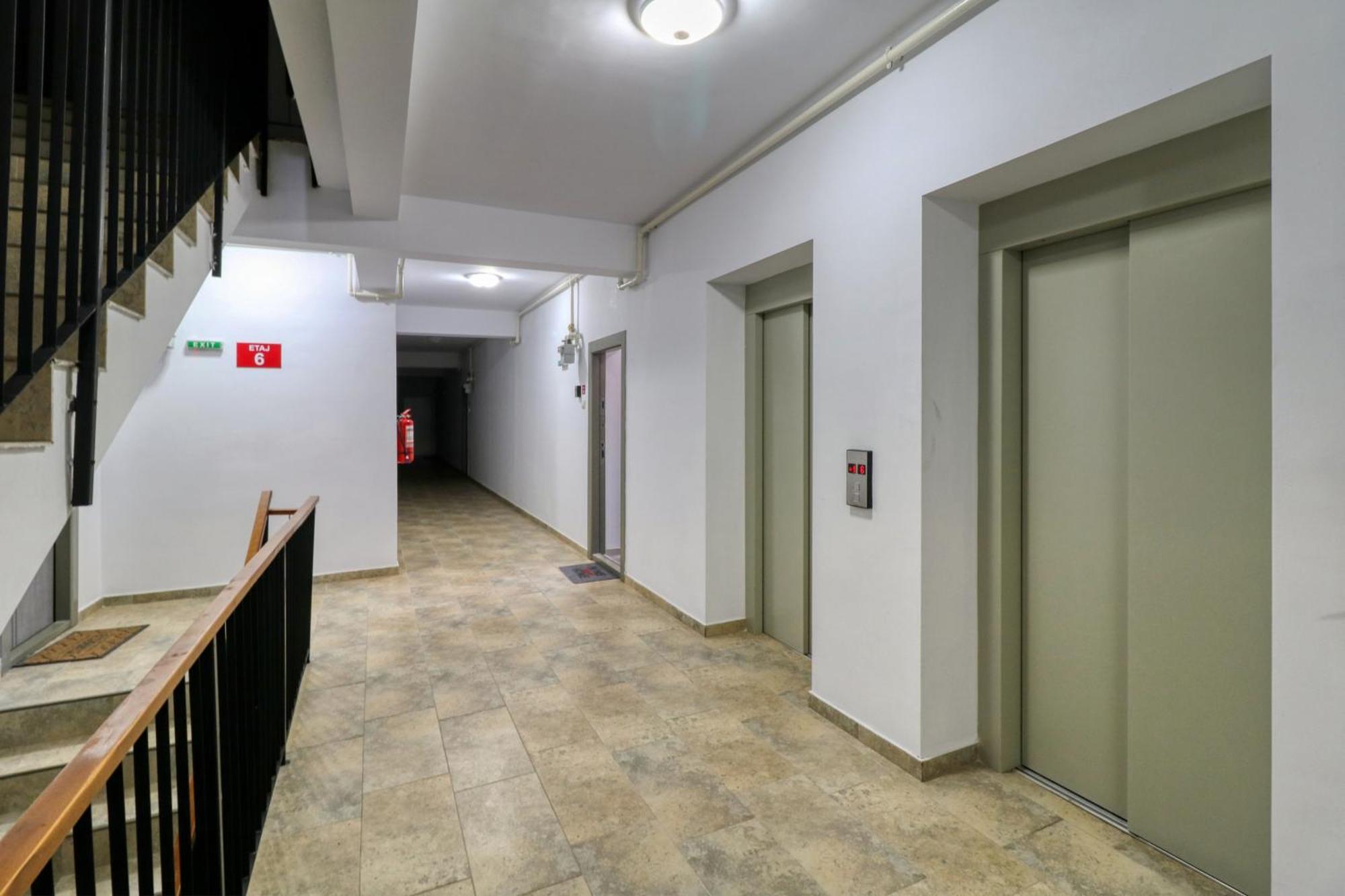Homie Gray - Private Parking - Self Check-in Bucarest