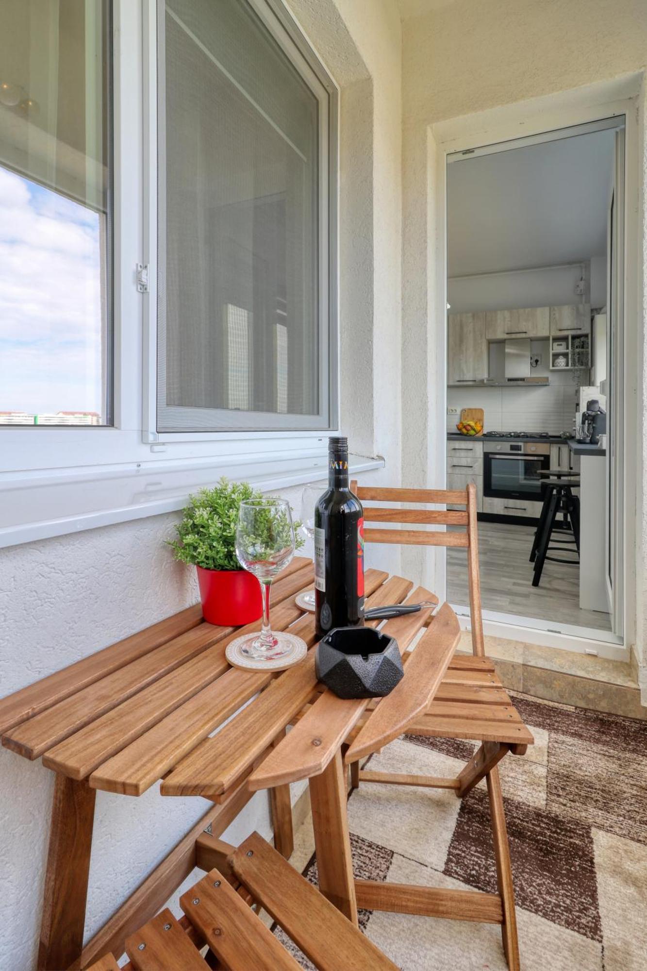 Apartamento Homie Gray - Private Parking - Self Check-in Bucarest